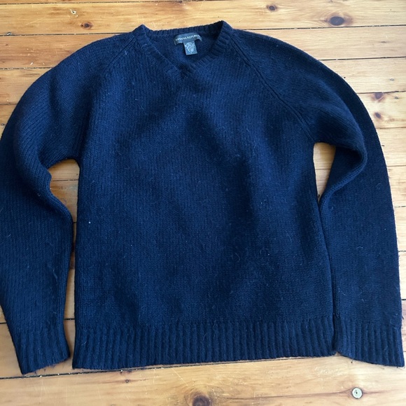 Banana Republic Men's navy blue Sweater wool camel alpaca hair Vneck large - Picture 1 of 4